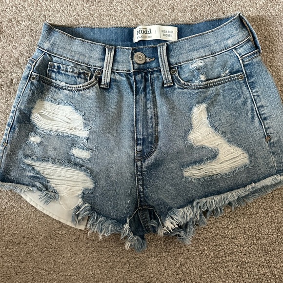 Mudd Distressed Shorts size 1 - Picture 1 of 2